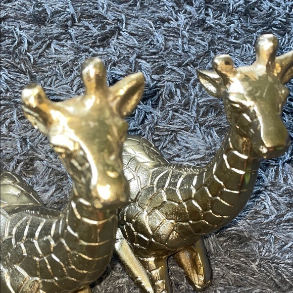 Set of 2 Gold Giraffe Figurines home decor - Picture 3 of 8